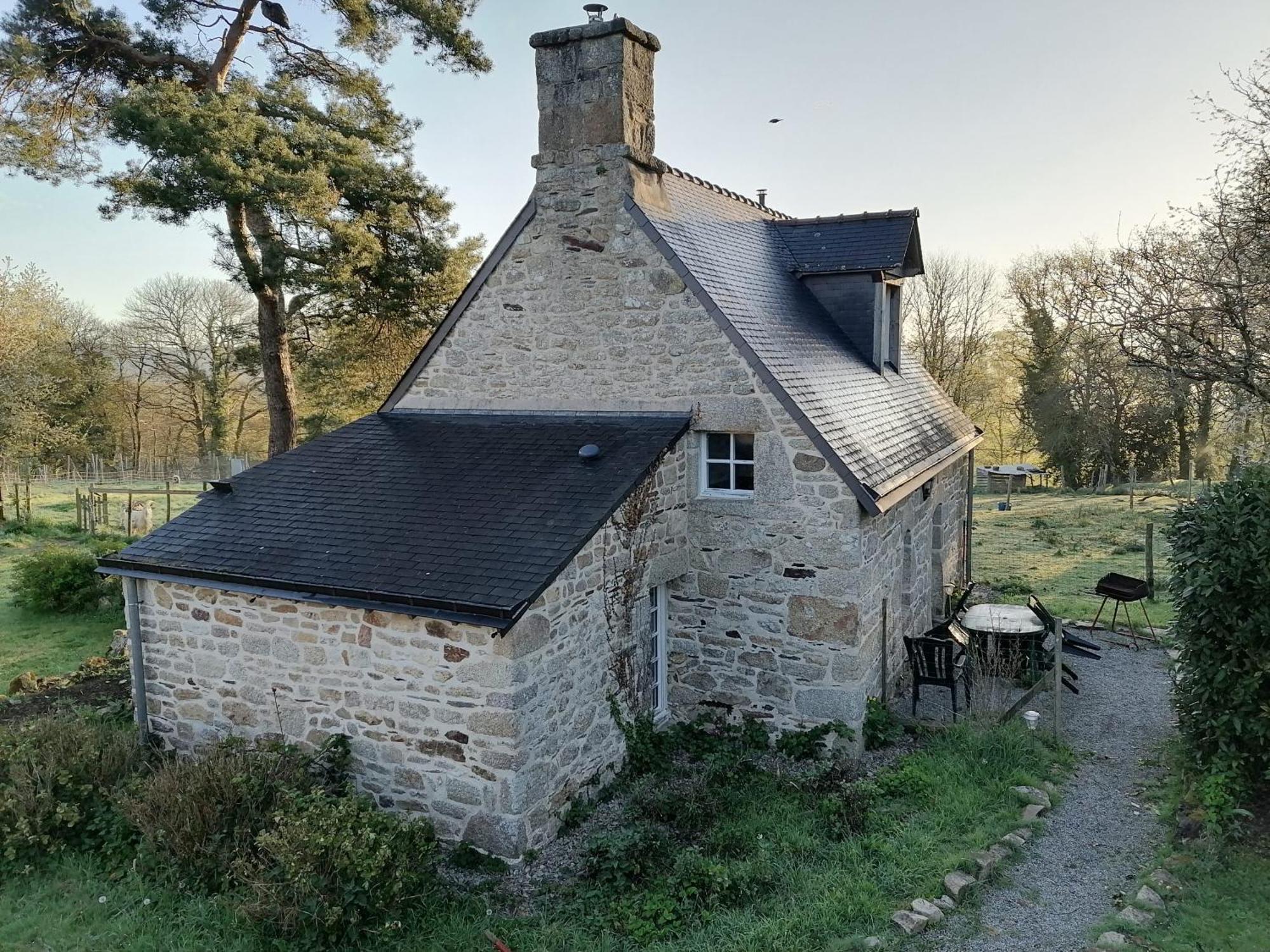 Frairie Du Divit Bed and Breakfast Pontivy Eksteriør billede